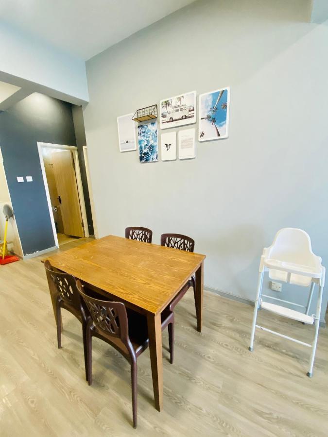 Seaview Apartment Kuah Exterior photo
