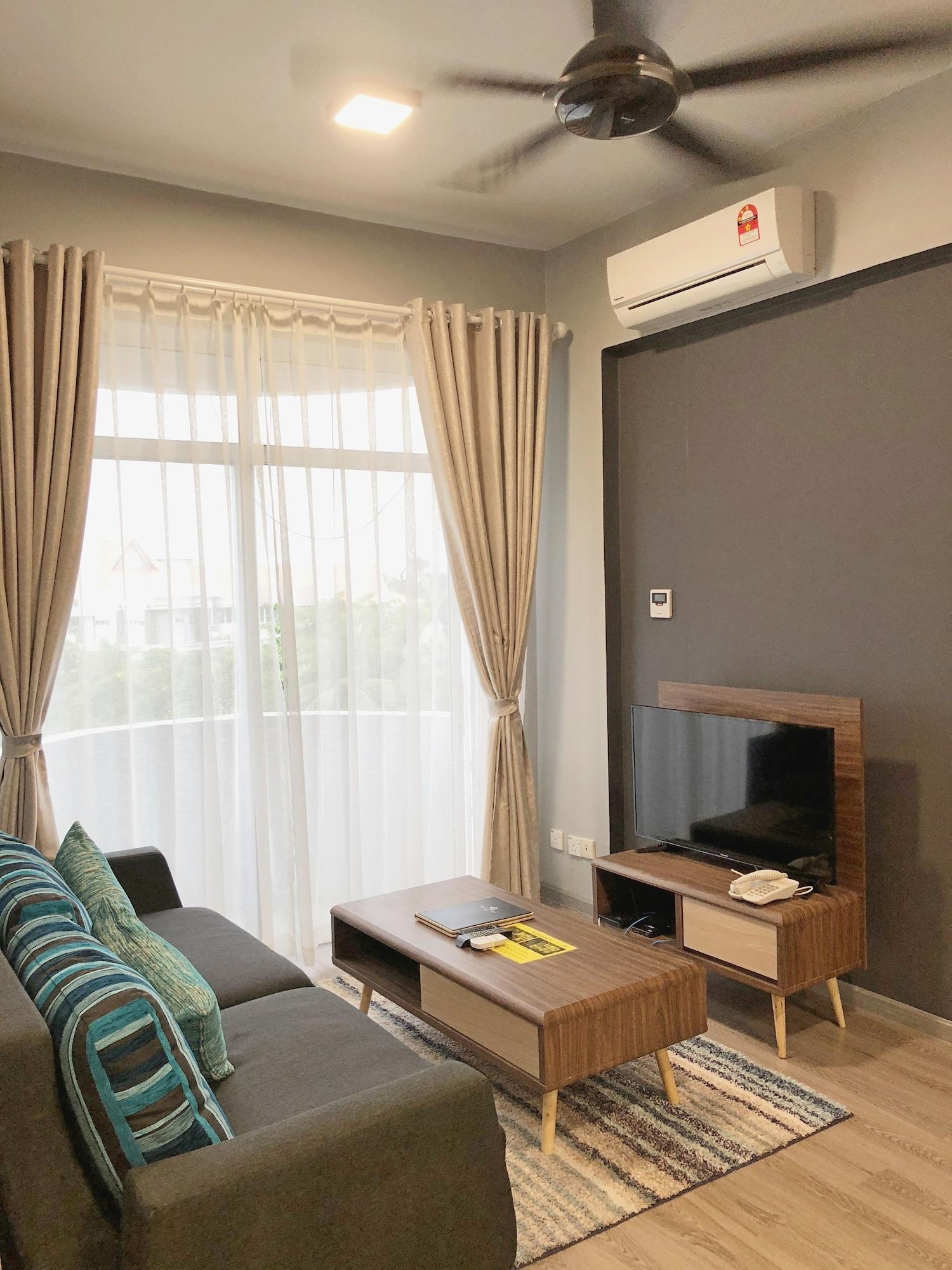 Seaview Apartment Kuah Exterior photo