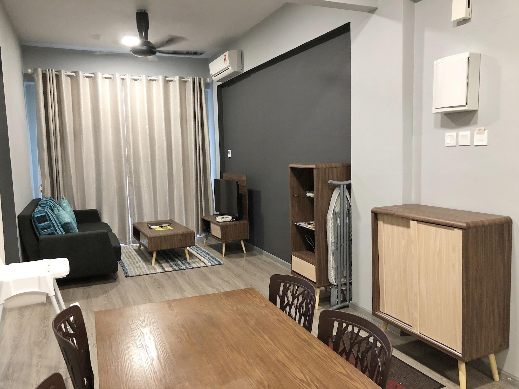 Seaview Apartment Kuah Exterior photo